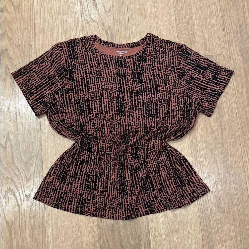 Nine West Soft Spun Short Sleeve Top in Black and Tan Pattern Size XL